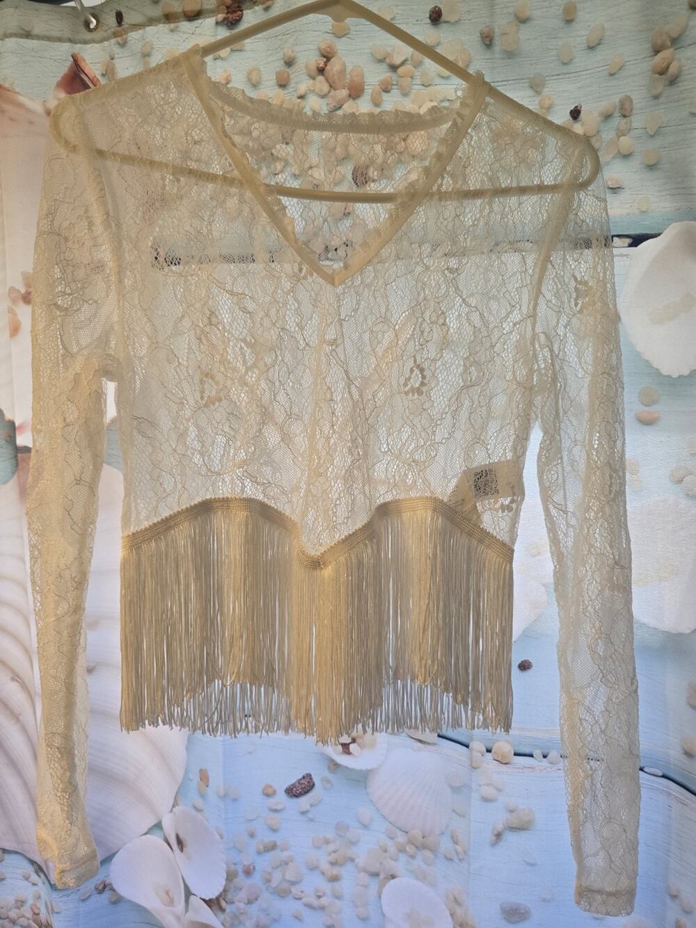 Stretching Lace with fringe top